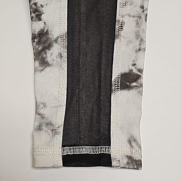 Hollister Active Leggings Size XS Grey White Black Sheer Mesh Side Panel Pocket - Picture 10 of 10